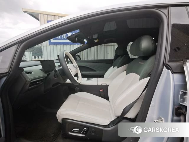 Nissan N7 2025 Серебристо-серый из Китая, фото 2