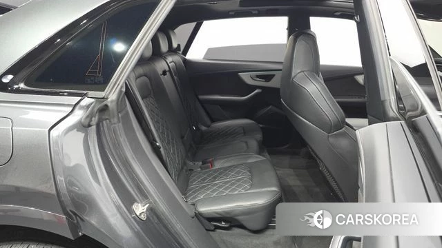 Audi Q8 (4M) 2021 Серый из Кореи, фото 2