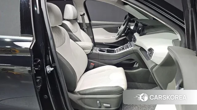 Hyundai The New Santa Fe 2023 Черный из Кореи, фото 2