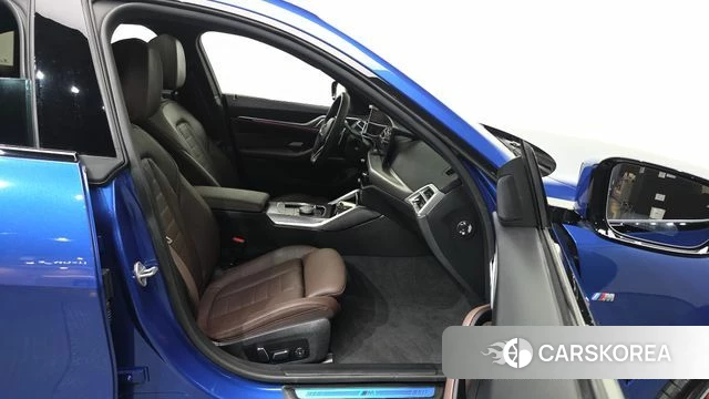 BMW 4 Series (G22) 2025 Синий из Кореи, фото 2