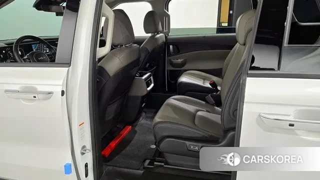 Kia The New Carnival 4th Generation 2024 Белый из Кореи, фото 2