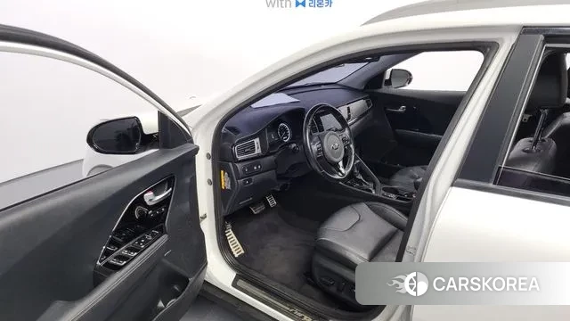 Kia Niro 2019 Белый из Кореи, фото 2