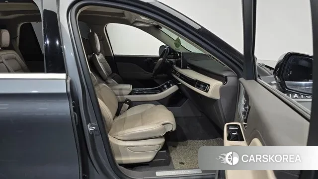 Lincoln Aviator 2nd generation 2023 Серый из Кореи, фото 2