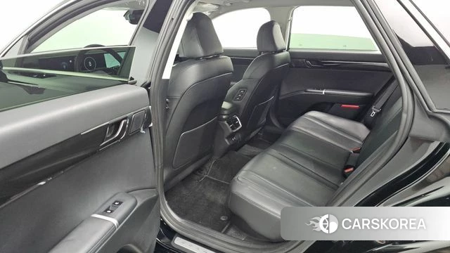 Hyundai Grandeur Hybrid (GN7) 2023 Черный из Кореи, фото 2