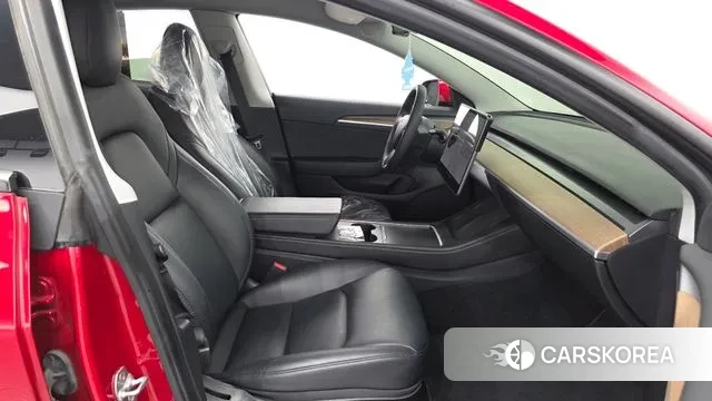 Tesla Model 3 2021 Красный из Кореи, фото 2