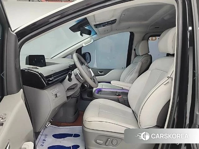 Hyundai Staria 2025 Черный из Кореи, фото 2