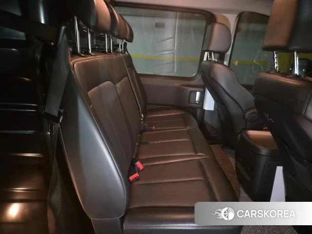 Hyundai Staria 2022 Белый из Кореи, фото 2