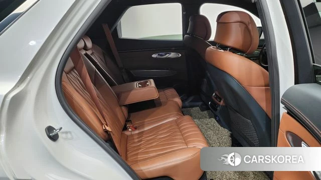 Genesis GV70 2022 Белый из Кореи, фото 2