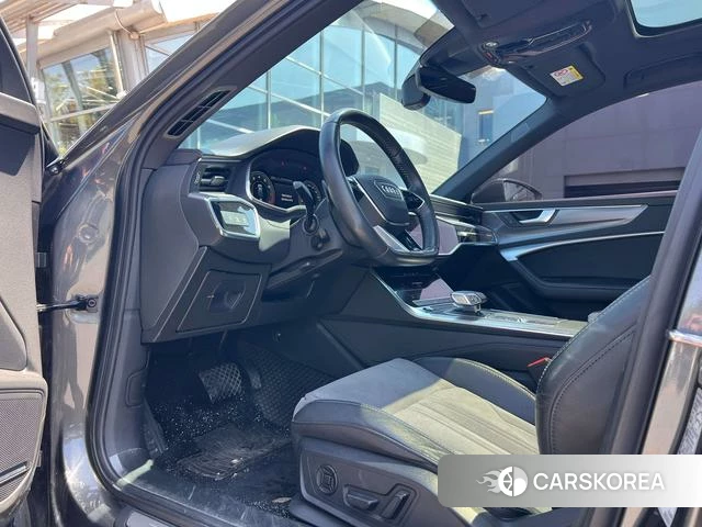 Audi A6L 2021 Темно-серый из Китая, фото 2