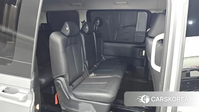 Hyundai Staria 2025 Серебряный из Кореи, фото 2