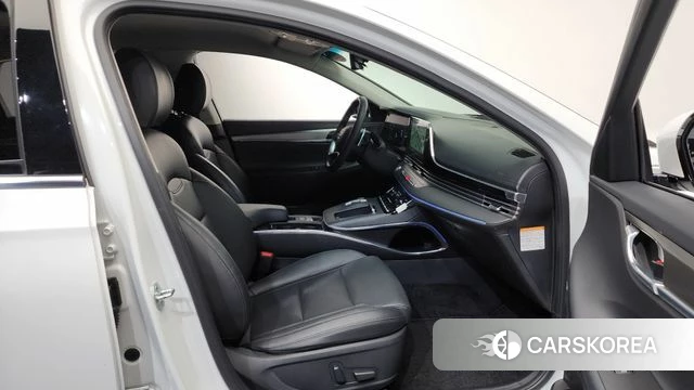 Hyundai The New Grandeur IG Hybrid 2022 Белый из Кореи, фото 2