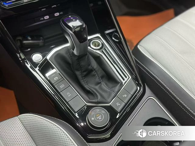 Volkswagen Tanyue 2024 Белый из Китая, фото 2