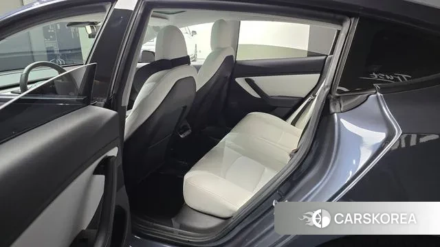 Tesla Model 3 2020 Серый из Кореи, фото 2