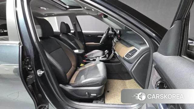 Kia Seltos 2021 Серый из Кореи, фото 2