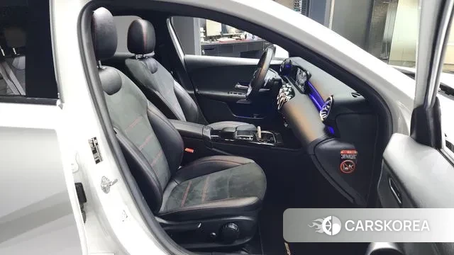 Mercedes-Benz A-Class W177 2022 Белый из Кореи, фото 2