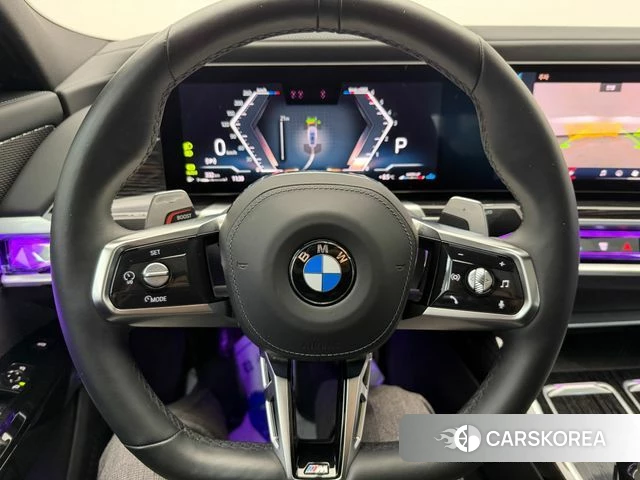 BMW 7 Series (G70) 2025 Небесно-голубой из Кореи, фото 2