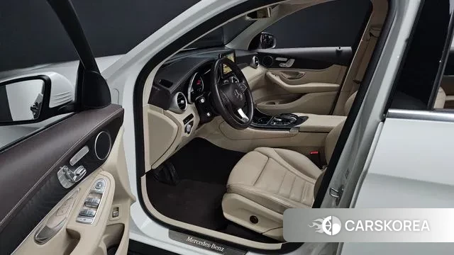 Mercedes-Benz GLC-Class X253 2018 Белый из Кореи, фото 2