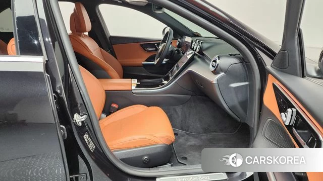 Mercedes-Benz C-Class W206 2023 Черный из Кореи, фото 2