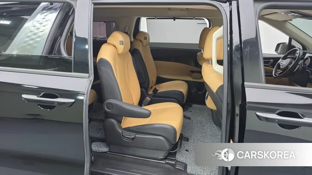Kia Carnival 4th generation 2021 Черный из Кореи, фото 2