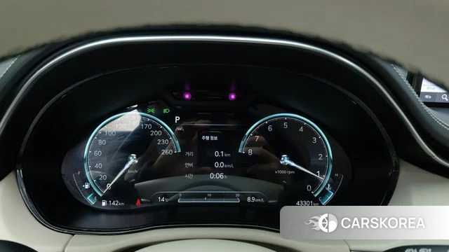 Genesis GV70 2023 Белый из Кореи, фото 2