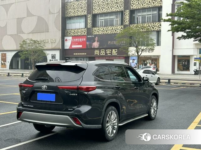 Toyota Highlander 2023 Черный из Китая, фото 2