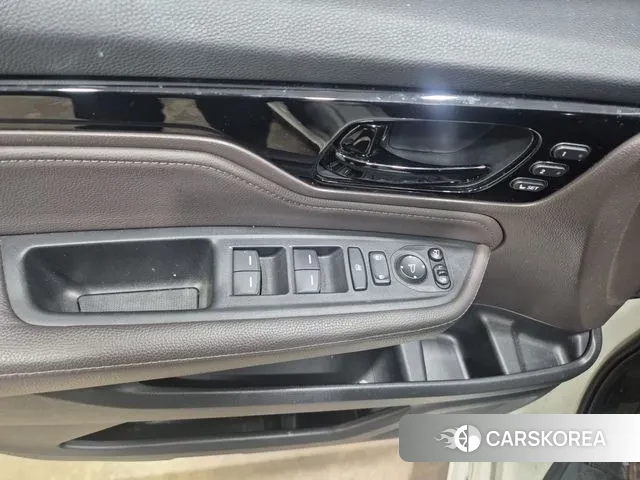 Honda Odyssey 2019 Белый из Кореи, фото 2