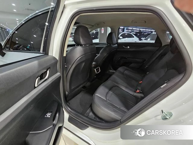 Kia K5 3rd generation 2022 Белый из Кореи, фото 2