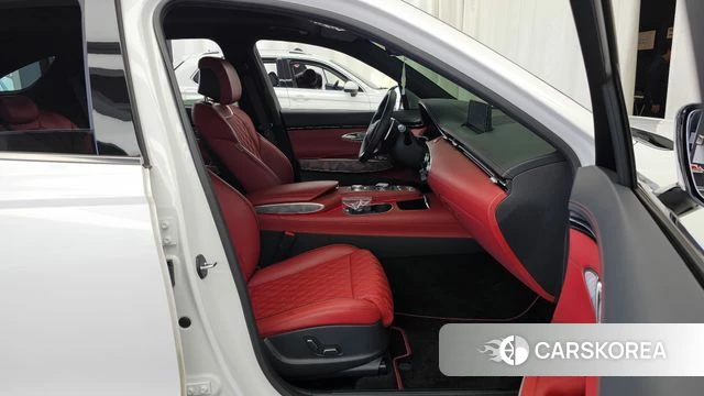 Genesis GV70 2022 Белый из Кореи, фото 2