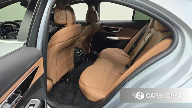 Mercedes-Benz E-Class W214 2025 Серебряный из Кореи, фото 2