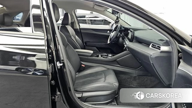 Kia K5 3rd generation 2023 Черный из Кореи, фото 2