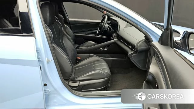 Hyundai The New Avante (CN7) 2023 Небесно-голубой из Кореи, фото 2