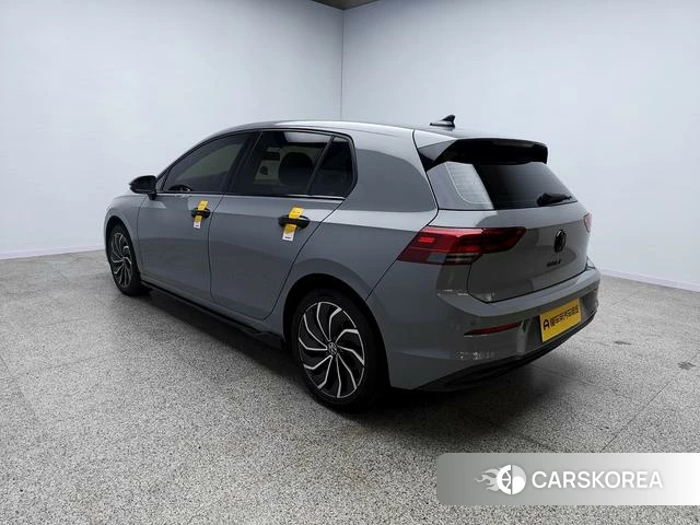 Volkswagen Golf 2021 Темно-серый из Китая, фото 2
