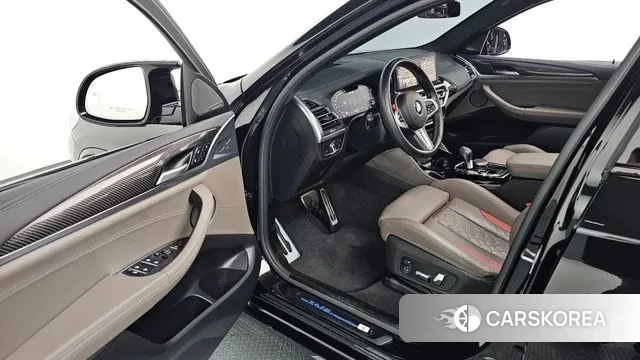 BMW X4M (G02) 2023 Черный из Кореи, фото 2