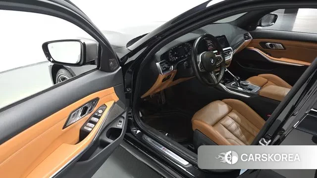 BMW 3 Series (G20) 2022 Черный из Кореи, фото 2