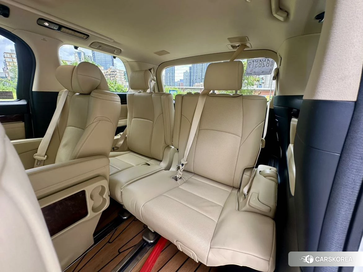 Toyota Elfa 2020 Белый из Китая, фото 2