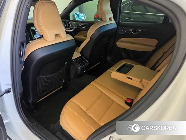 Volvo S60 3rd generation 2019 Белый из Кореи, фото 2