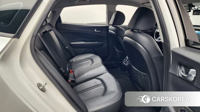 Kia The New K5 2nd generation 2019 Белый из Кореи, фото 2