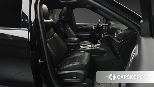 Ford Explorer 6th Generation 2021 Черный из Кореи, фото 2