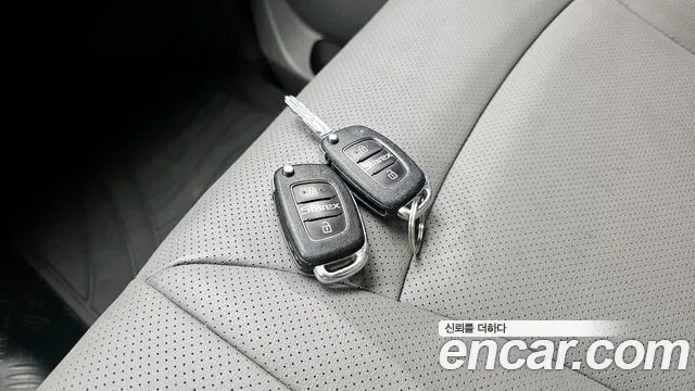 Hyundai The New Grand Starex 2018 Желтый из Кореи, фото 2