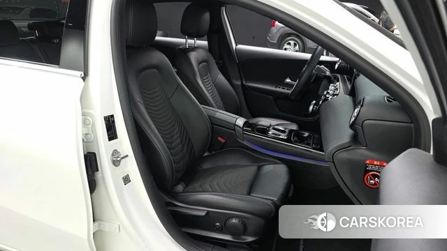 Mercedes-Benz A-Class W177 2020 Белый из Кореи, фото 2