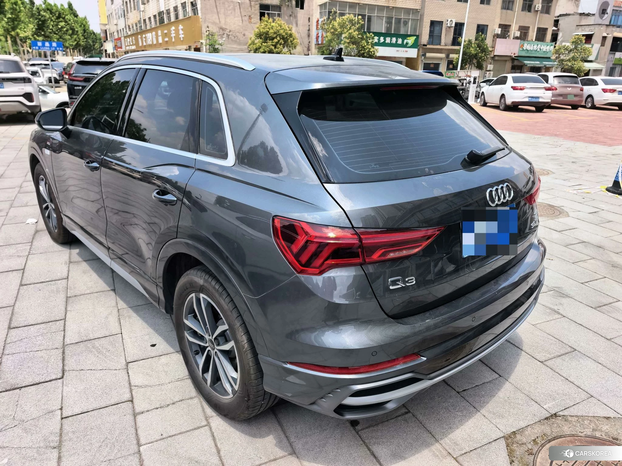 Audi Q3 2021 Темно-серый из Китая, фото 2