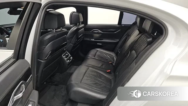 BMW 7 Series (G11) 2018 Белый из Кореи, фото 2