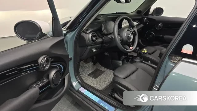 Mini Cooper S 2023 Небесно-голубой из Кореи, фото 2