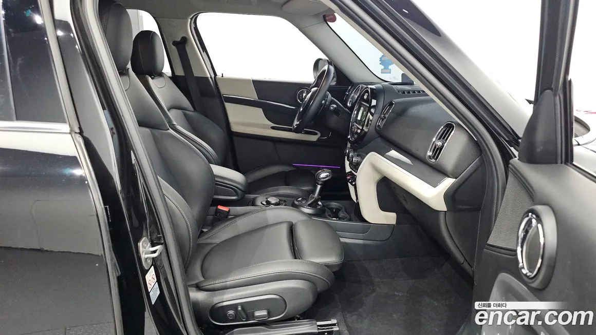 Mini Cooper S Countryman 2019 Черный из Кореи, фото 2