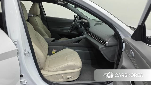 Hyundai Avante (CN7) 2023 Белый из Кореи, фото 2