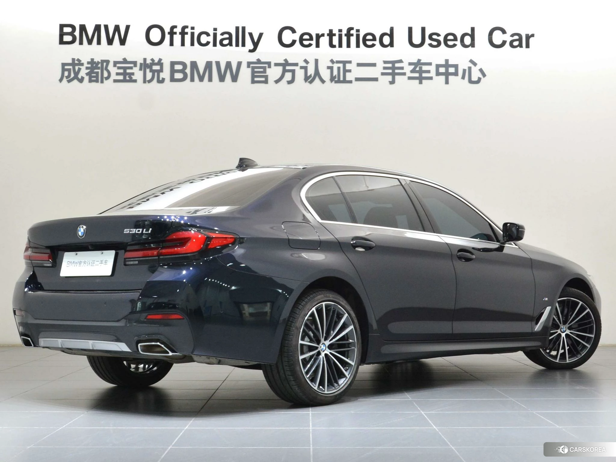 BMW 5 series 2022 Черный из Китая, фото 2