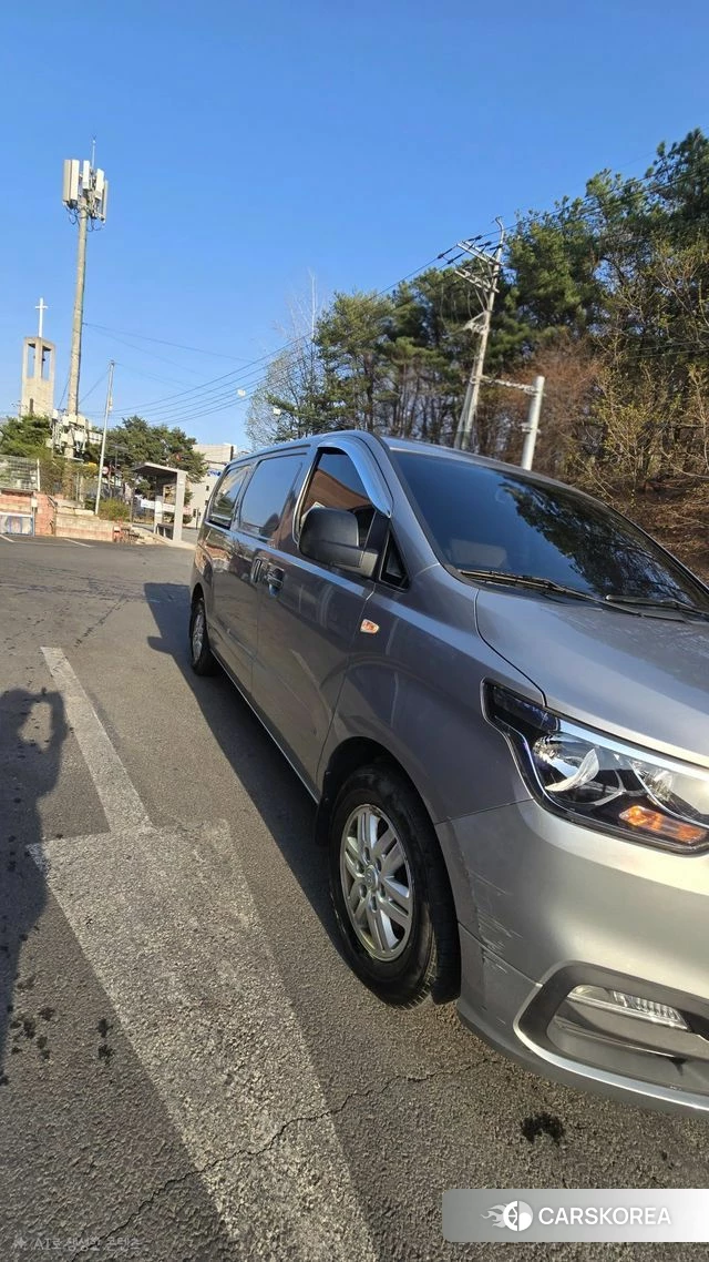 Hyundai The New Grand Starex 2018 Серебристо-серый из Кореи, фото 2