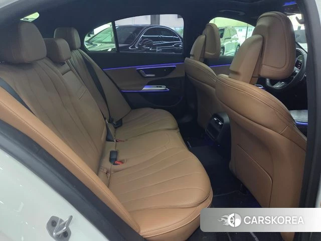 Mercedes-Benz E-Class W214 2025 Белый из Кореи, фото 2