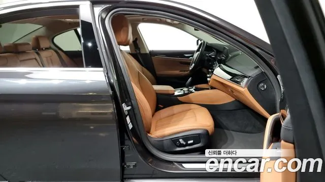 BMW 5 Series (G30) id 2511779 из Кореи 2