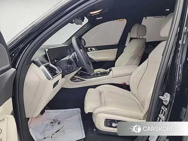 BMW X7 (G07) 2025 Черный из Кореи, фото 2